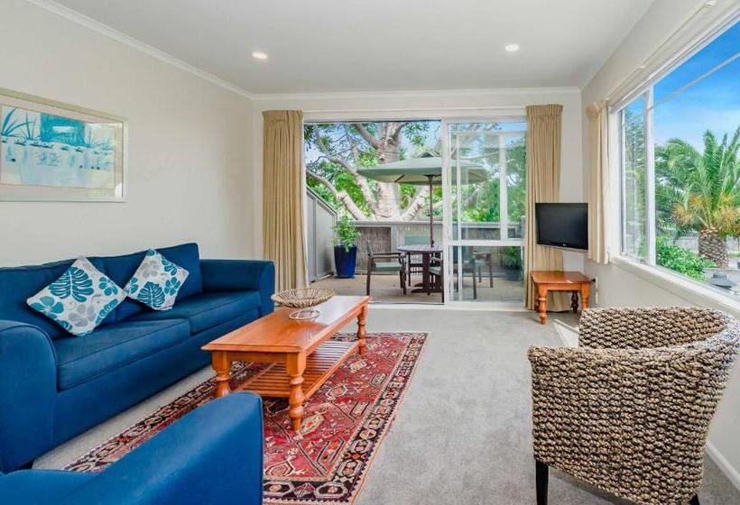 Raumati Sands Resort