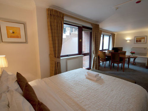 Basil Street Apartments