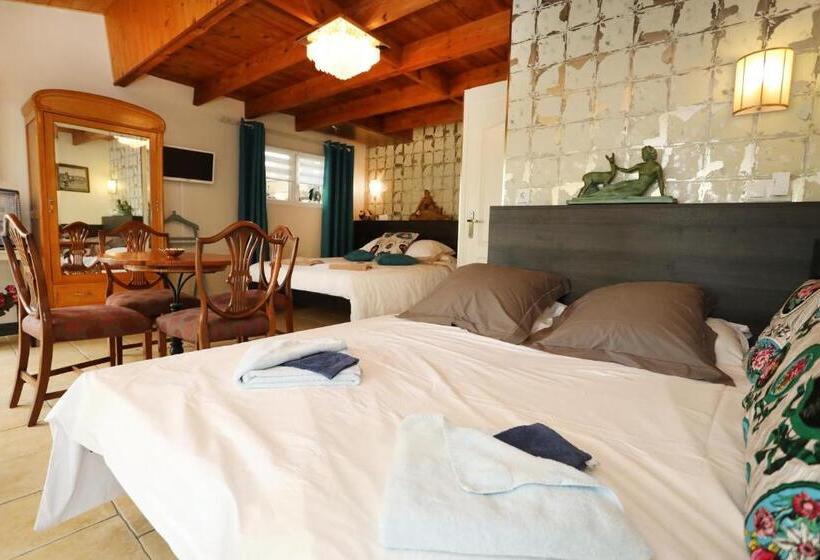 ベッドアンドブレックファースト Maison D Hôtes Et Roulotte Le 6 Bis