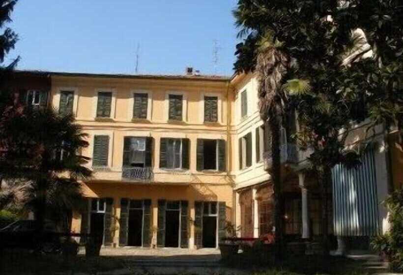 مبيت وإفطار Villa Cavadini Relais