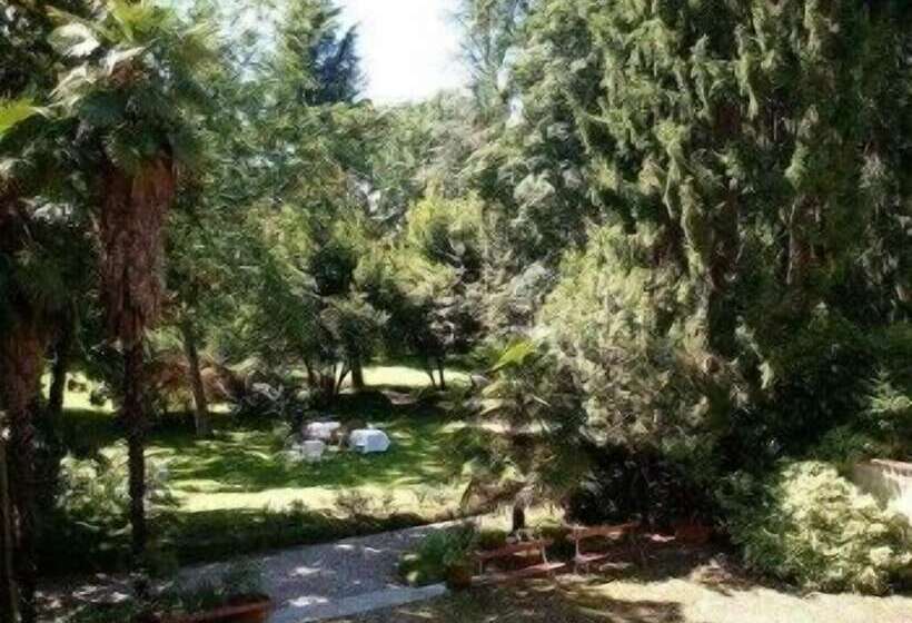 مبيت وإفطار Villa Cavadini Relais