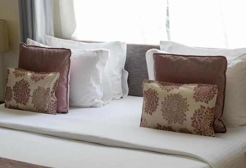 هتل Colombo House By Ceilao Villas