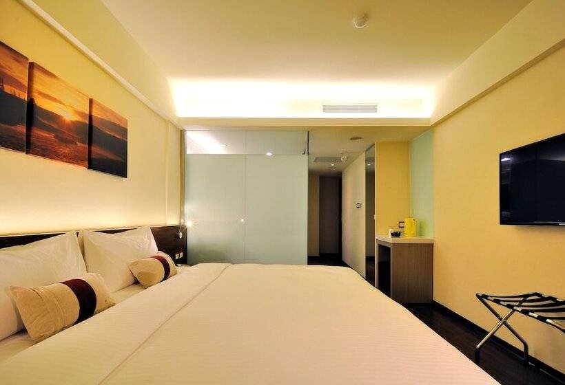 هتل Audi Garden Business