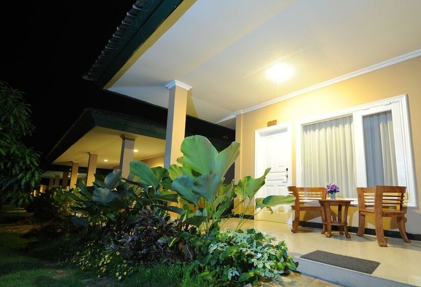 Sylvia Hotel & Resort Komodo