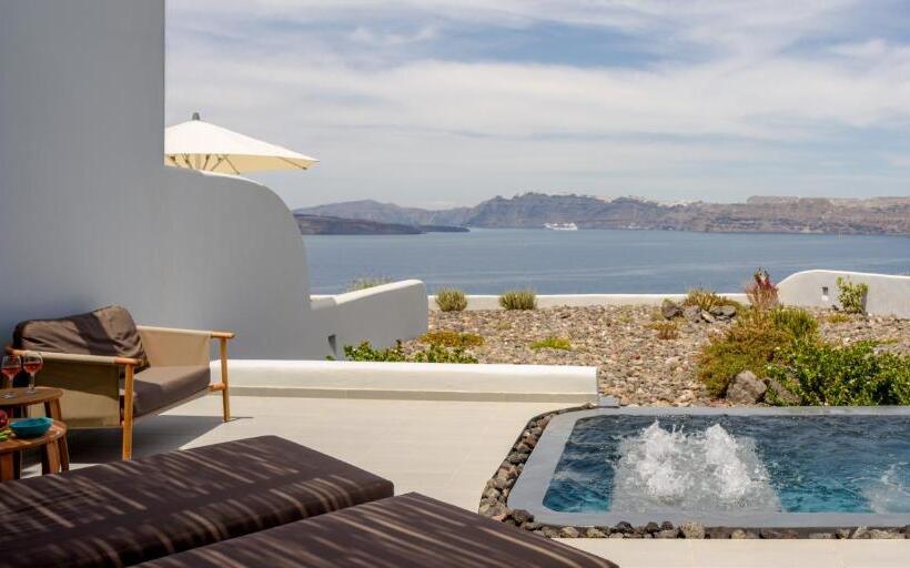پانسیون Neptune Luxury Suites
