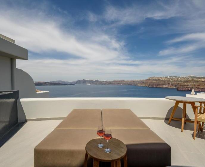 پانسیون Neptune Luxury Suites