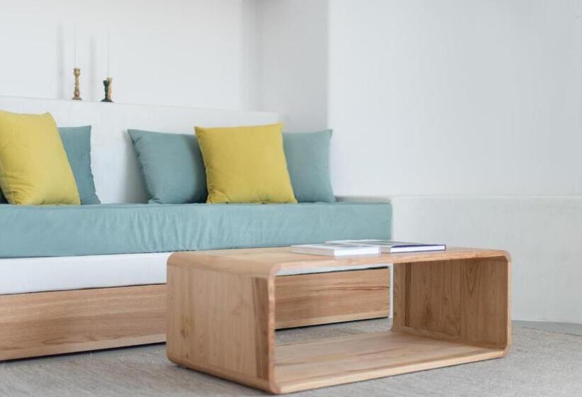 پانسیون Neptune Luxury Suites