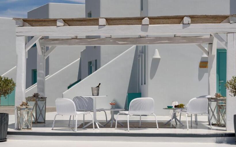 پانسیون Neptune Luxury Suites