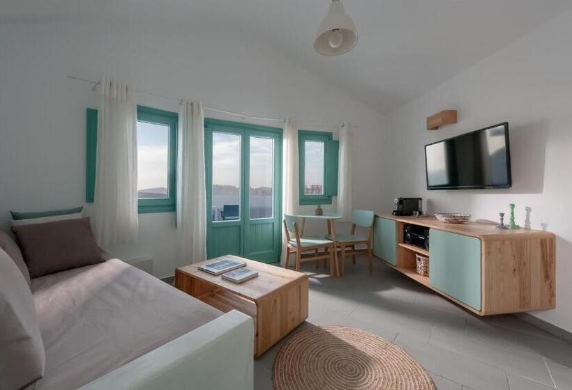 پانسیون Neptune Luxury Suites