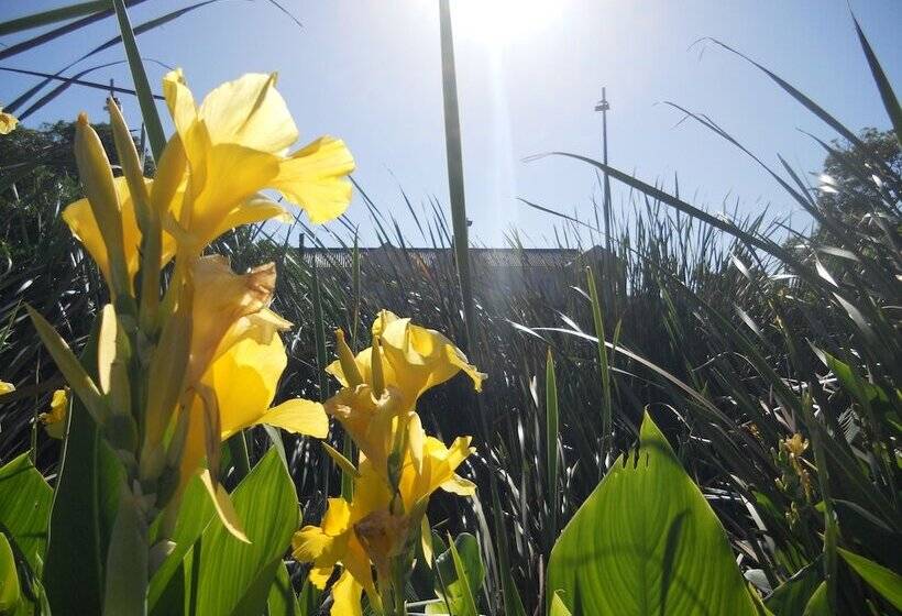 호텔 Blue Bay Lodge