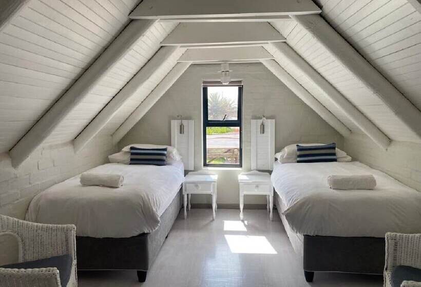 호텔 Blue Bay Lodge