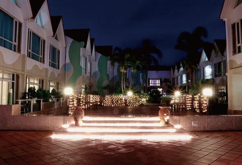 هتل Uni Resortkenting