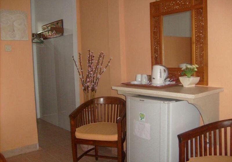 فندق Villa Agung Beach Inn