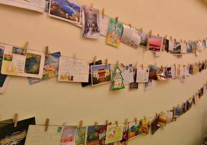 On My Way Taipei Hostel