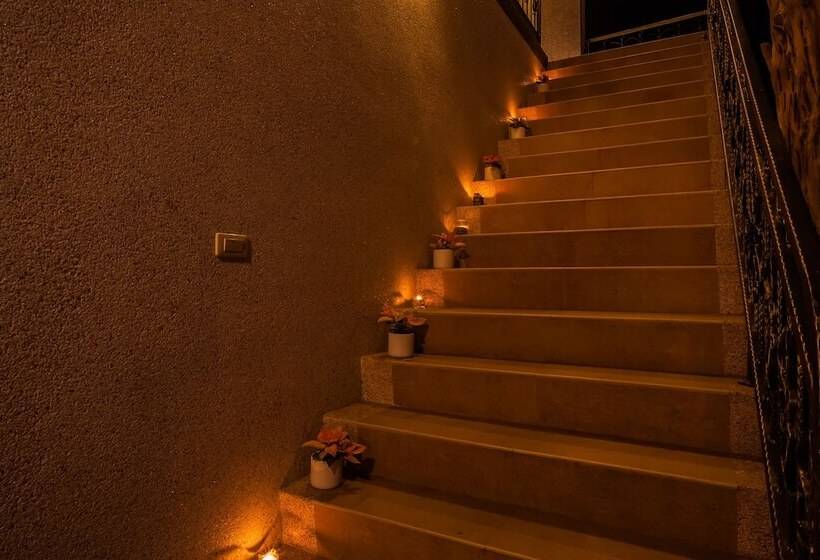 تختخواب و صبحانه Fanzhalan Guest House