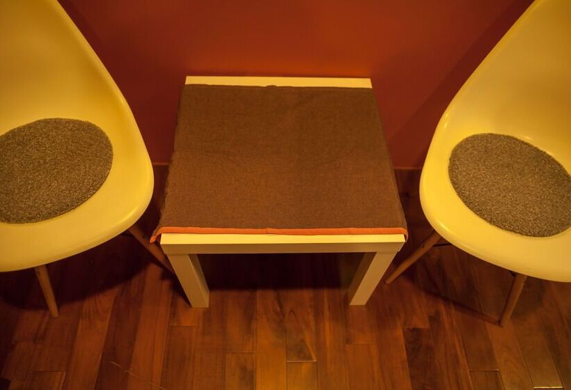 تختخواب و صبحانه Fanzhalan Guest House