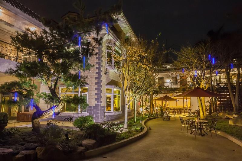 تختخواب و صبحانه Fanzhalan Guest House