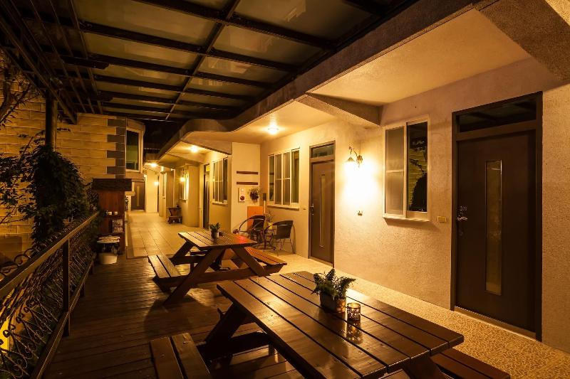 تختخواب و صبحانه Fanzhalan Guest House