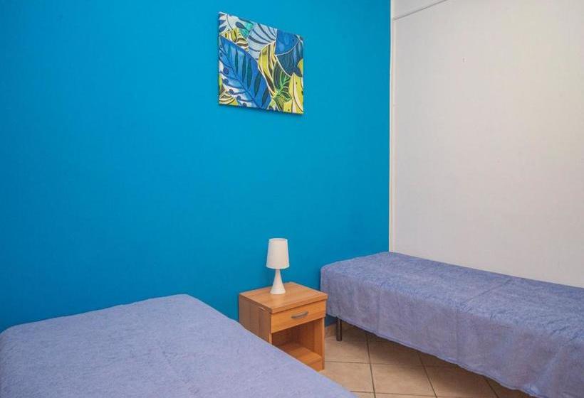 Case Vacanze Mare Nostrum   Villas In Front Of The Beach With Pool