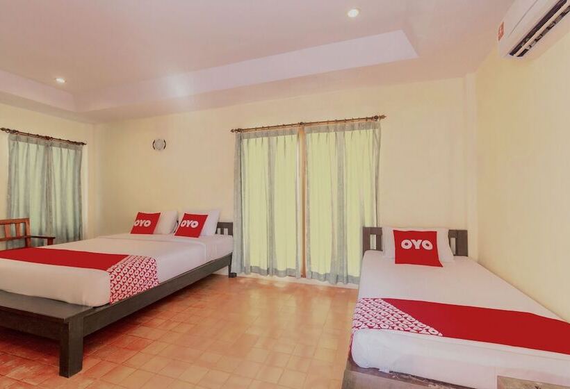 בית מלון כפרי Baanbali Beach Resort