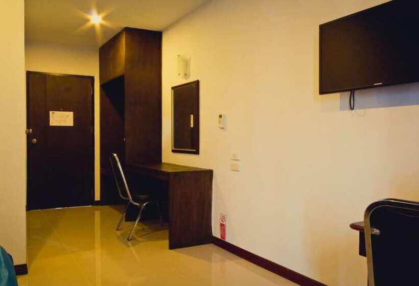 هتل Chada Veranda