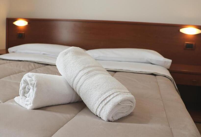 هتل Lora Rda Luxury