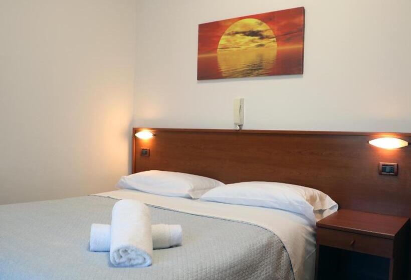 هتل Lora Rda Luxury