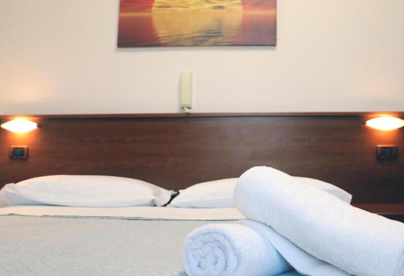 هتل Lora Rda Luxury