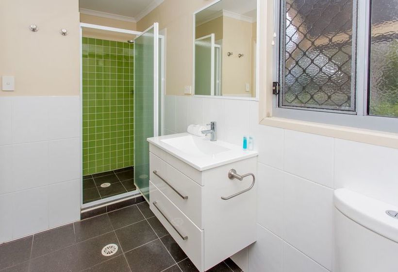 فندق Big4 Park Beach Holiday Park