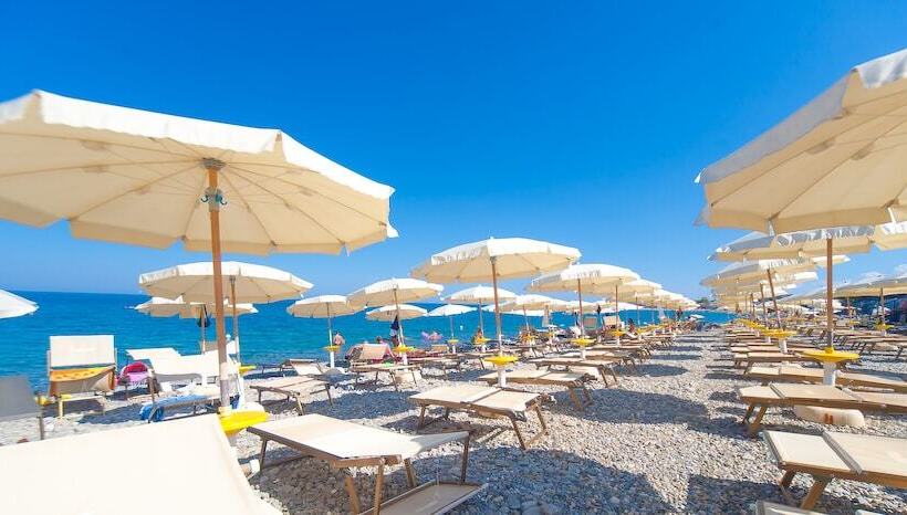 فندق Relais Capo Spulico   Beach & Spa