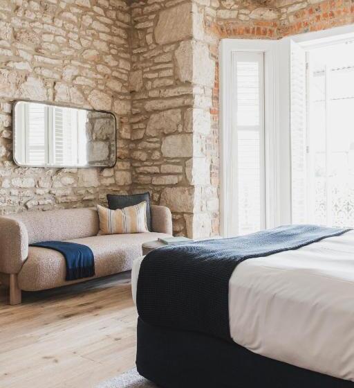 בית מלון כפרי Sorrento