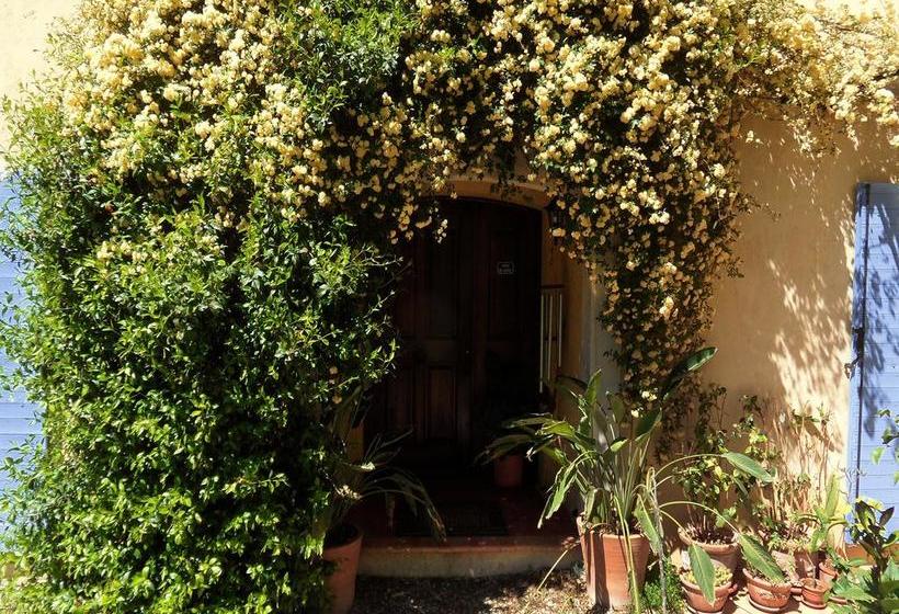 ペンション La Bastide Des Templiers