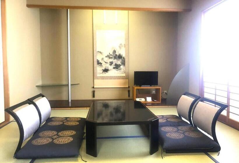 منتجع Grand Xiv Naruto The Lodge