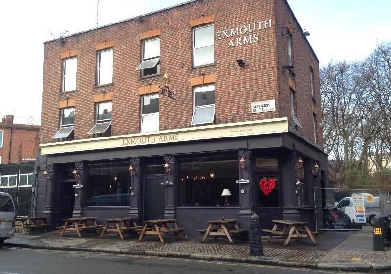 هاستل Publove @ The Exmouth Arms, Euston