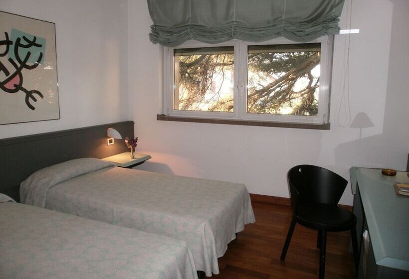 ホテル Albergo Villa & Roma