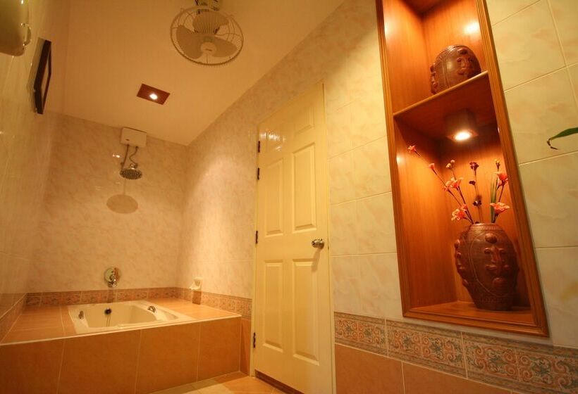 هتل Budsaba Resort & Spa
