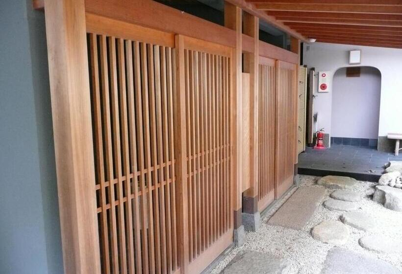 בית מלון כפרי Donkairo