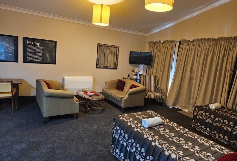 בית מלון כפרי Gateway Motor Inn