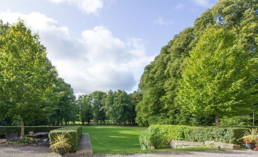 هتل åkeshofs Slott