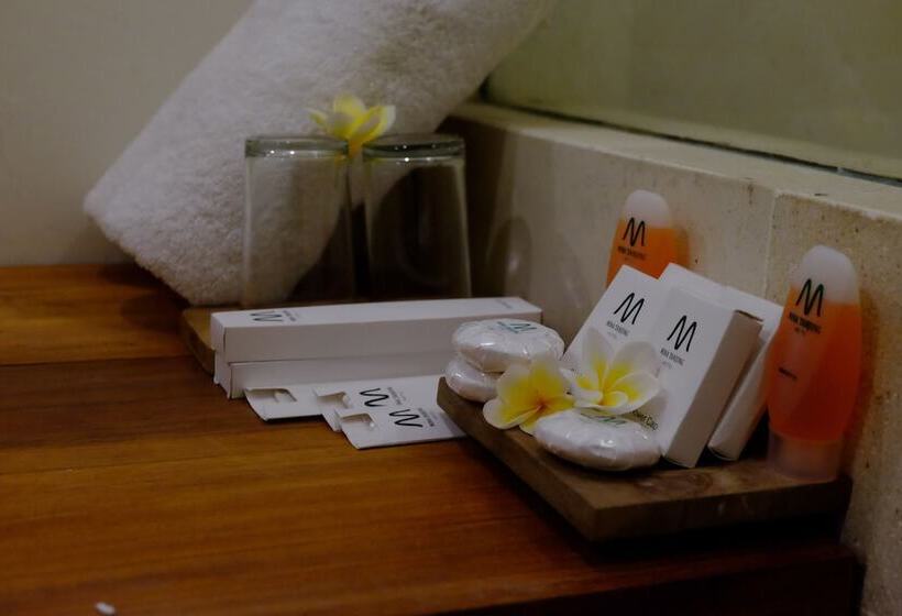 בית מלון כפרי Mina Tanjung