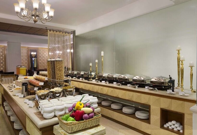 فندق Ramada Plaza By Wyndham Chandigarh Zirakpur