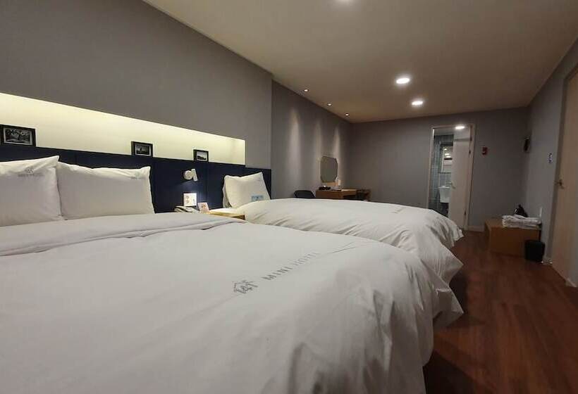 فندق على الطريق Mini Hotel 141
