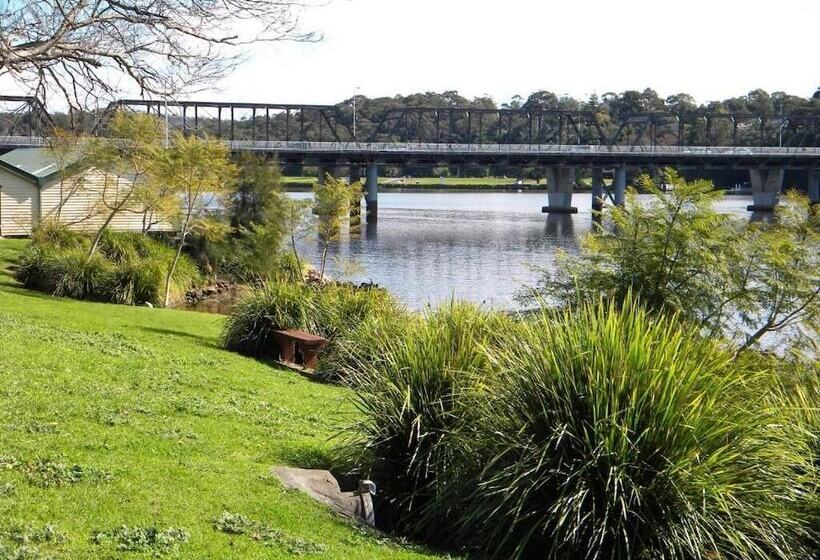 Quest Nowra