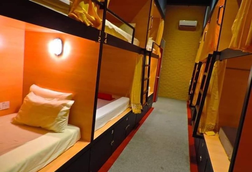 Skypod Hostel