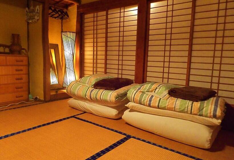 فندق صغير Kominka Sharehouse Hooju