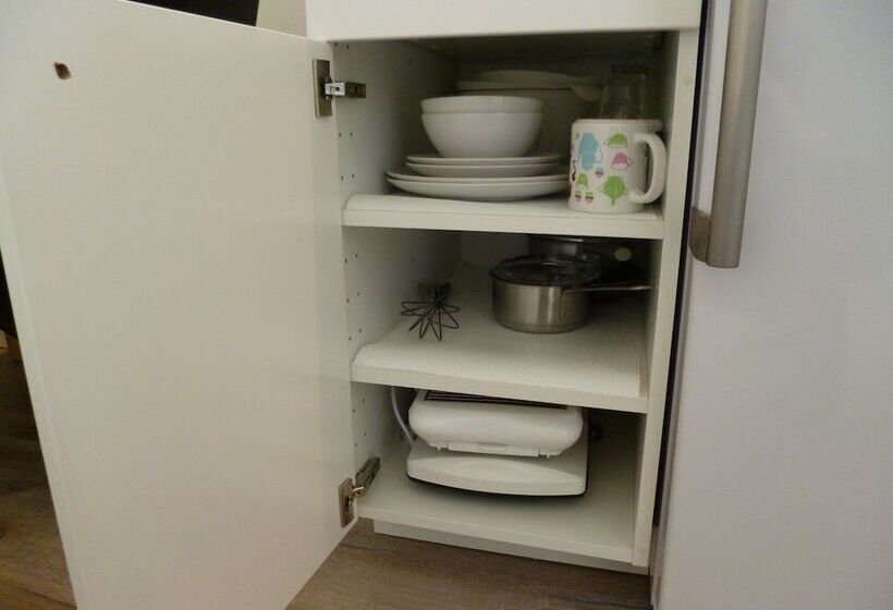 تختخواب و صبحانه Engholmbb