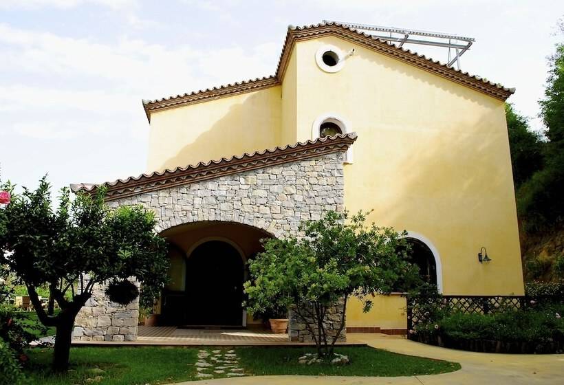 فندق Agriturismo L'arca Di Anna Brambilla