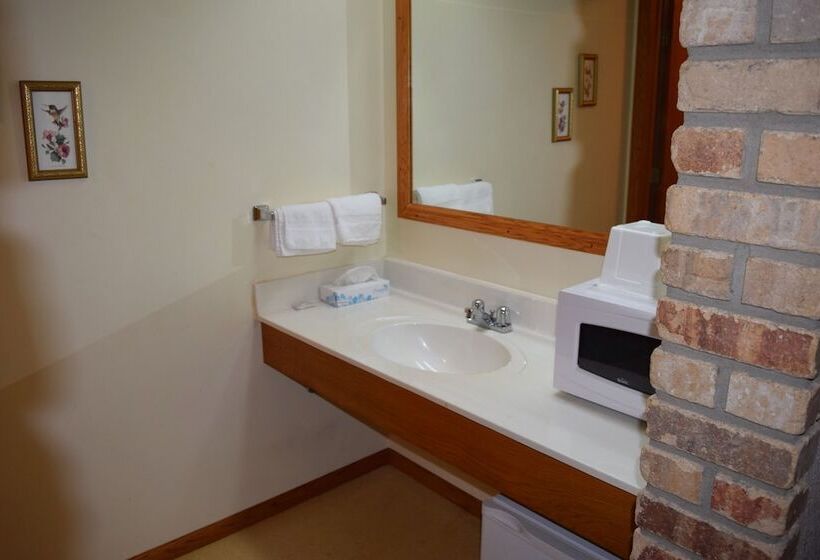 汽车旅馆  Amerivu Inn & Suites   St Croix Falls