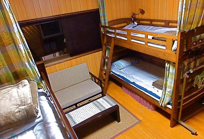 بنسيون Aoshima Guesthouse Hooju