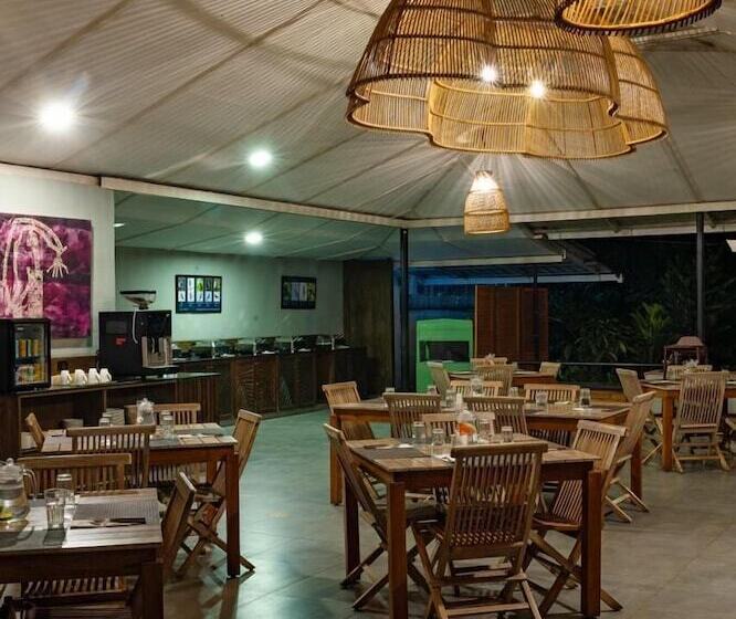 酒店 Machaan Wilderness Lodge Nagarahole